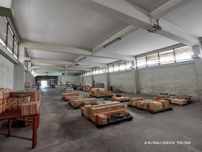 ให้เช่าโกดัง 350 ตร.ม. ย่านบรรทัดทอง เขตปทุมวัน ใกล้ BTS สนามกีฬา ให้เช่าโกดัง 350 ตร.ม. ย่านบรรทัดทอง เขตปทุมวัน ใกล้ BTS สนามกีฬา