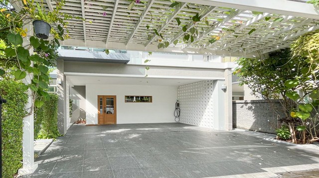 ให้เช่าบ้านเดี่ยว เดอะ ปาล์ม แจ้งวัฒนะ-ชัยพฤกษ์  เนื้อที่ 84.1 ตร.วา พื้นที่ 280 ตร.ม 3 นอน 4 น้ำ