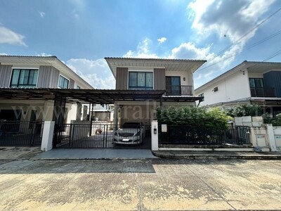 บ้านแฝด โมดิ วิลล่า บางบัวทอง บ้านสวย ทำเลดี พร้อมอยู่ 