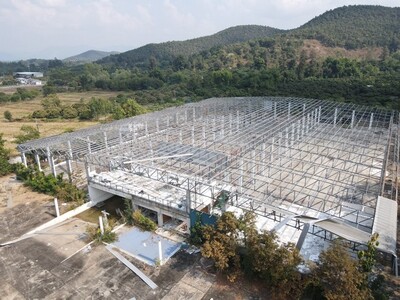 ขายด่วนโกดังลำพูน ที่ดิน 8-2-23 ไร่ อาคารใหญ่ ใกล้นิคม เพียง 30 ล