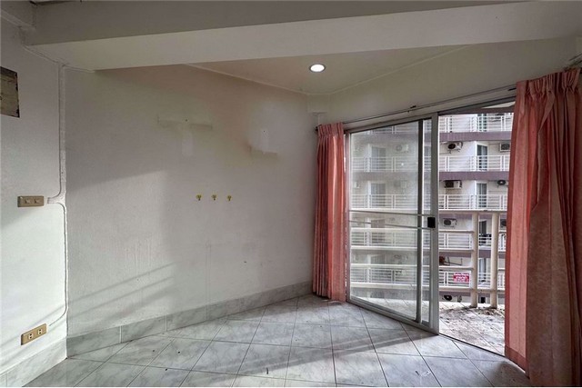 ขาย - ห้องสตูดิโอไม่มีเฟอร์นิเจอร์ ขนาด 29 ตรม. จอมเทียนบีชคอนโด