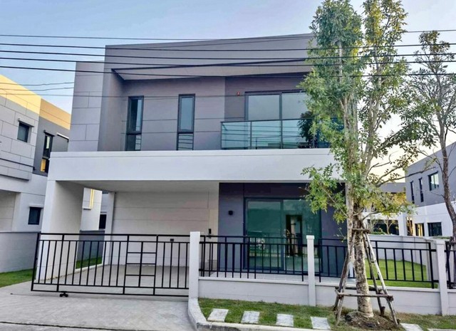 LV51746 ให้เช่า บ้านเดี่ยว The Centro Bangna ทำเลเทพ ใกล้เมกะบางนา และ รร. นานาชาติ