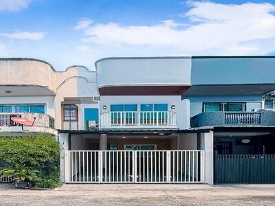  หมู่บ้าน 84 แมนชั่น 