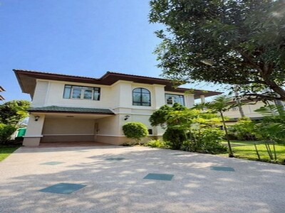 บ้านเดี่ยว 2 ชั้น เฟอร์นิเจอร์ครบ บรรยากาศเงียบสงบ สันกำแพง