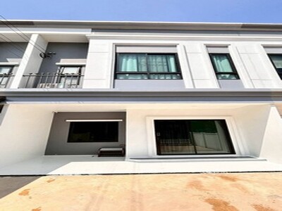 ให้เช่าบ้านพานทองชลบุรี บ้านเช่า ไบรตัน อมตะ ศุขประยูร