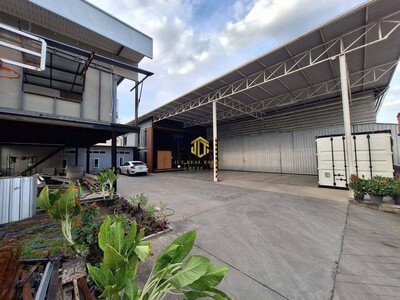 ขายโกดัง 2 ชั้นขนาดรวม 1316 ตรม. แขวงแสนแสบ เขตมีนบุรี กรุงเทพมหา