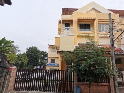 ขาย ให้เช่าทาวน์โฮม หมู่บ้านเกษราคลาสสิคโฮม เสรีไทย81 - 2 คันนายา