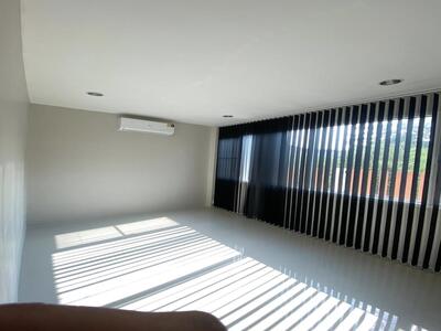 ให้เช่าโฮมออฟฟิศชั้นเดียว  33 ตรว. รามอินทรา  ใกล้แฟชั่นไอซ์แลนด์