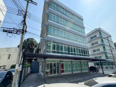 ให้เช่าและขายอาคารออฟฟิศ 5 ชั้น นวลจันทร์27 เลียบด่วนเอกมัยรามอิน