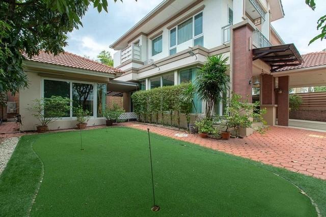 ขายบ้านเดี่ยว โครงการ วรารมย์ พรีเมี่ยม วัชรพล-จตุโชติ เนื้อที่ 106.6 ตร.ว.  เดินทางสะดวกใกล้ทางด่วน