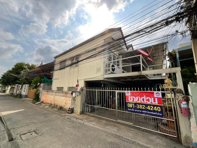 บ้านเดี่ยว 2 ชั้น 8 นอน 5 น้ำ 69 ตร.ว ซ.แจ้งวัฒนะ-ปากเกร็ด 6 อ.ปากเกร็ด จ.นนทบุรี 