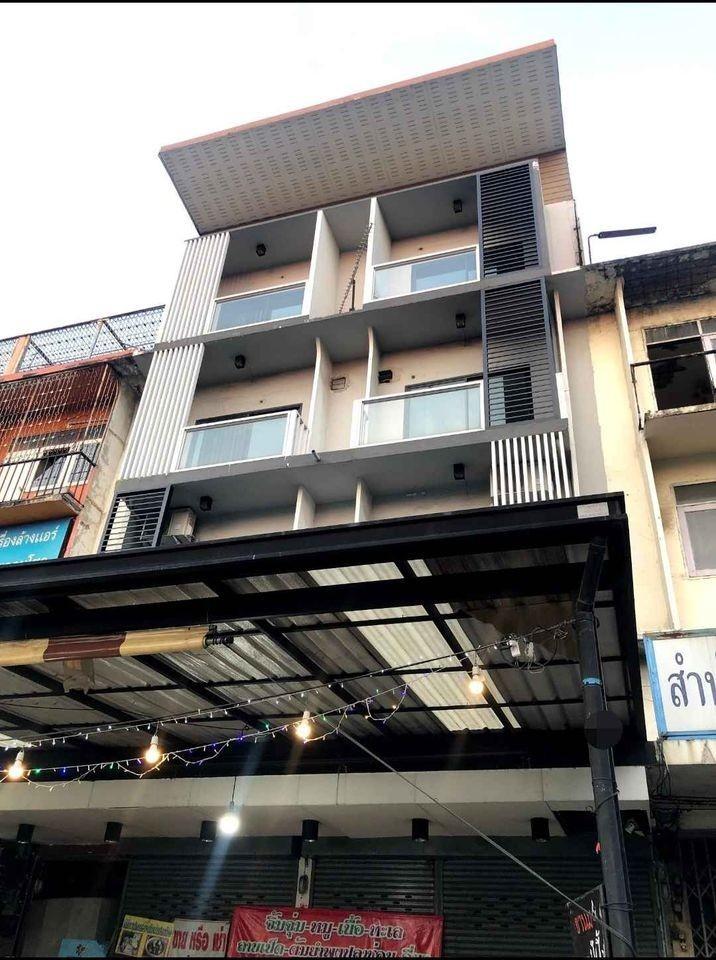 ให้เช่าอาคารพาณิชย์4ชั้น ย่านนวมินทร์ บางกะปิ ซอยนวมินทร์ 32 เหมาะทำเป็นออฟฟิศ ธุรกิจขนส่ง
