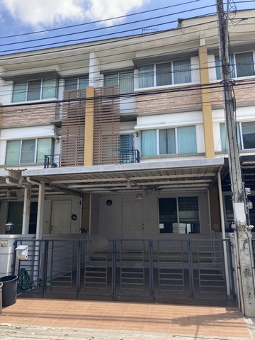 RT0500Jให้เช่าทาวน์โฮม3ห้องนอน3ห้องน้ำ 3 ชั้น หมู่บ้านทาวพลัสพระราม9 กรุงเทพกรีฑา7