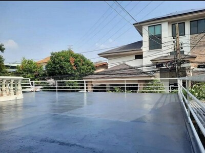 P2340 ให้เช่า บ้านเดี่ยว หมู่บ้านอยู่เจริญ 542 ซอยประชาราษฎร์บำเพ