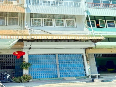 องค์พระปฐมเจดีย์  รพ.นครปฐม 1กม. รถไฟนครปฐม 468ม. อาคาร 3.5 ชั้น 
