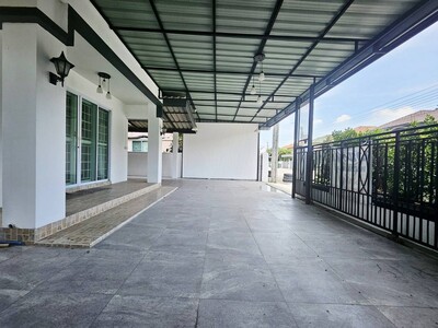 ราคาดีถูกใจแน่นอน ทำเลทองหนองจอก บ้านหลังใหญ่ ที่ดิน 54 ตร.วา. 
