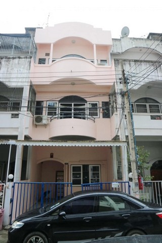 [A585]ให้เช่าทาวน์โฮม 3 ชั้น 29 ตร.วา  4นอน 4น้ำ ลาดพร้าว15 พรมงคล ใกล้ศาลอุทธรณ์ เข้า-ออกได้หลายเส้นทาง (ต้อนรับสัตว์เลี้ยง)