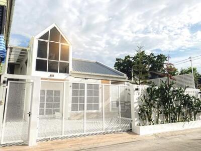 ขายบ้านเดี่ยว 2 ชั้น 75 ตรว. ซอยลาดพร้าว 91 พร้อมสระว่ายน้ำ