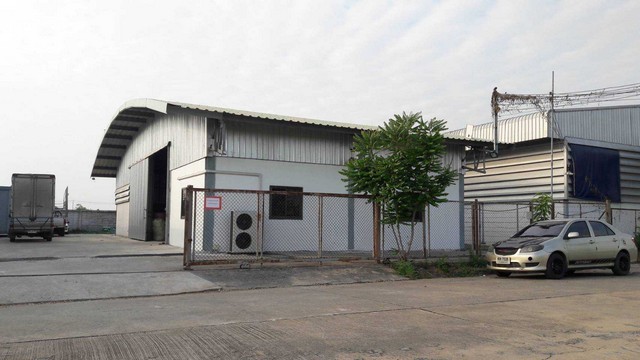  ขายที่ดิน โรงงาน โกดัง เนื้อที่รวม 2.86 ไร่ ซอยสันติสุข30 เขตหนองจอก 