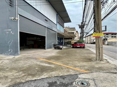 ให้เช่าโกดังพร้อมสำนักงาน 420 ตรม.พัฒนาการ 38 ไฟ3 เฟส 4สาย ใกล้ทา