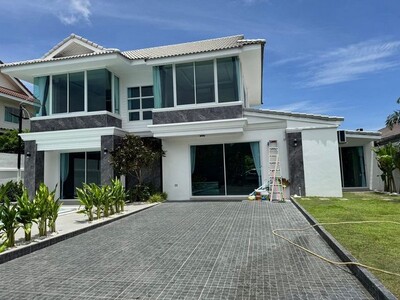 ขายบ้านพร้อมสระว่ายน้ำ พัทยา หนองปรือ ขายด่วน! 5 ห้องนอน