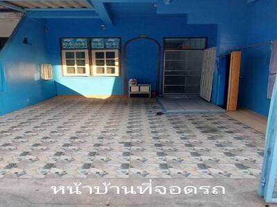ขายทาวน์เฮ้าส์ 2 ชั้น ทำเลทอง คลอง 4 ลำลูกกา ราคาเพียง 1.1 ล้าน 
