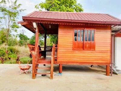 ขายรีสอร์ทสวย 14 ไร่ ขอนแก่น ทำเลดี พร้อมบ้านพัก 8 หลัง เพียง 8.5