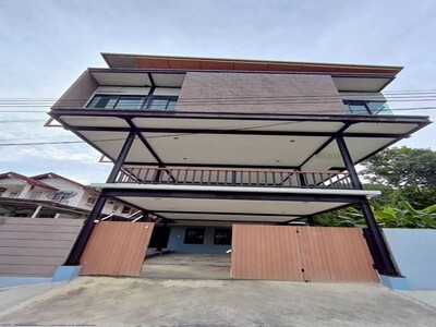 ขาย บ้านหรู 3 ชั้น ใจกลางบางพระ - ศรีราชา ใกล้ทะเล สุขุมวิท