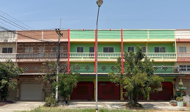 ขายอาคารพาณิชย์  อำเภอท่าวุ้ง   ลพบุรี (PKK04-04765)