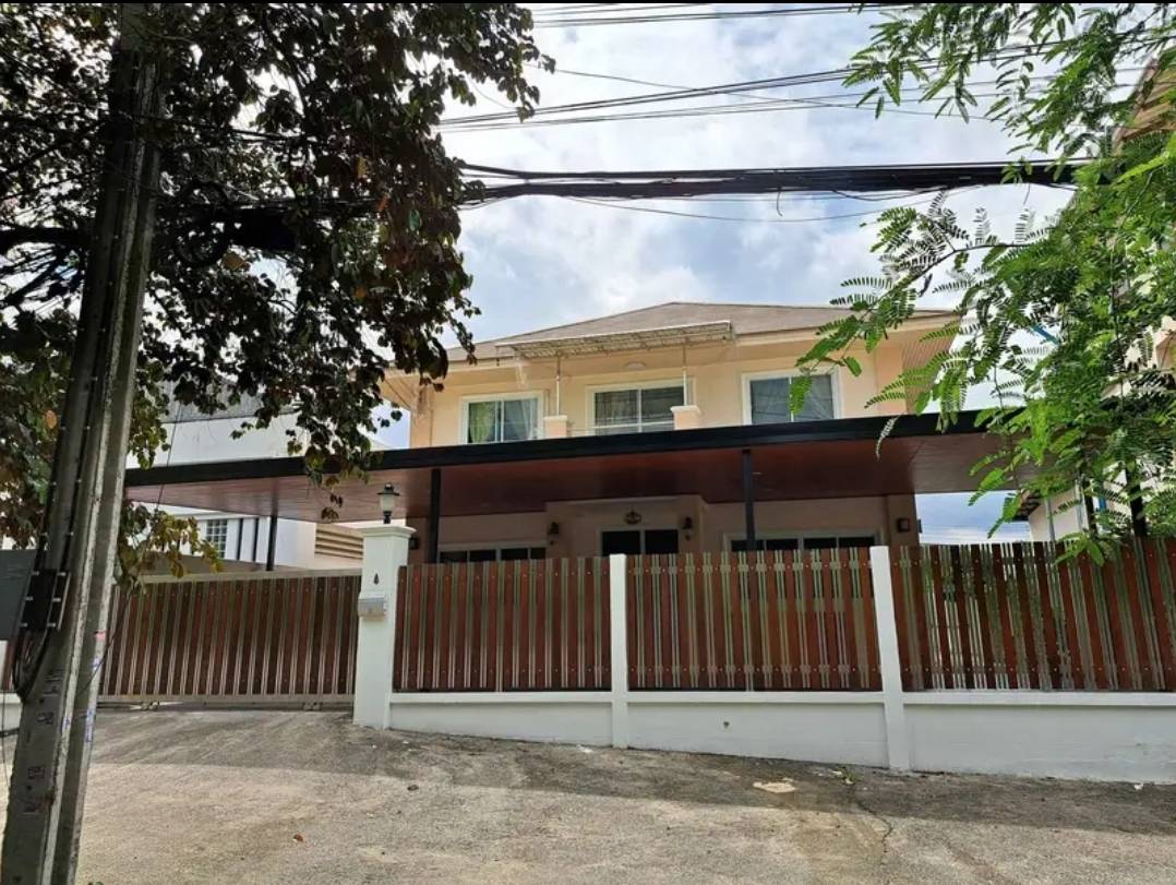 รหัสทรัพย์ R2864 ให้เช่า บ้านเดี่ยว 2ชั้น หมู่บ้าน ศรีนครพัฒนา ซอย นวมินทร์ บางกะปิ