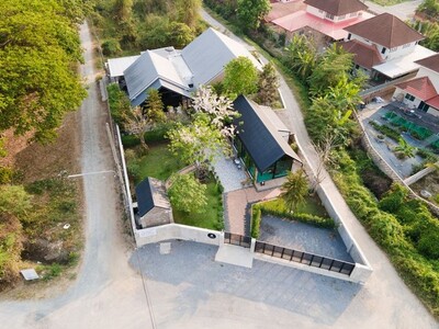 ลดราคาขายบ้านสวย สไตล์โมเดิร์นลอฟท์ พื้นที่กว้าง โซนหางดง  ลดราคาขายบ้านสวย สไตล์โมเดิร์นลอฟท์ พื้นที่กว้าง โซนหางดง