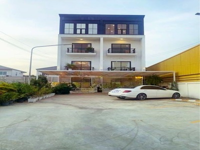 Stand alone 472 ตรม.เหมาะกับคลินิก อาคาร 4 ชั้น ตึกแฝด 