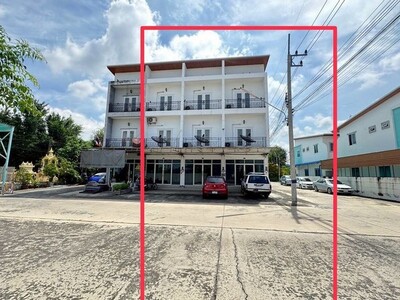 กำลังรีโนเวทใหม่ อาคารพานิชย์ให้เช่า จัดตั้งบริษัท สำนักงานออฟฟิศ กำลังรีโนเวทใหม่ อาคารพานิชย์ให้เช่า จัดตั้งบริษัท สำนักงานออฟฟิศ