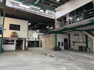 ให้เช่าโกดัง 126 ตร.วย่านคลองสานวงเวียนใหญ่อิสรภาพเหมาะทำโกดังอาห ให้เช่าโกดัง 126 ตร.วย่านคลองสานวงเวียนใหญ่อิสรภาพเหมาะทำโกดังอาห