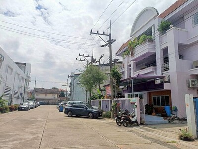 ขายอาคารโรงงาน/โกดัง 3 ชั้น ในโครงการมินิแฟคตอรี่แลนด์ 2 