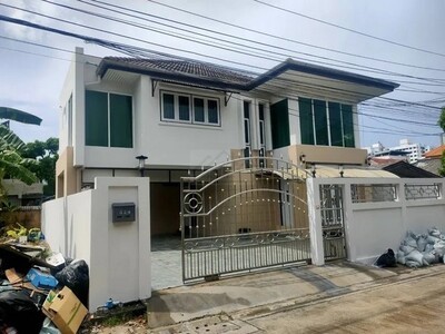 ขายบ้านเดี่ยว 2 ชั้น 54 ตรว. 4 นอน หมู่บ้านเคหะนคร 3 ซอยพัฒนาการ 