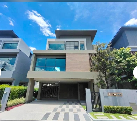 ขายบ้านเดี่ยว3ชั้น แกรนด์ บางกอก บูเลอวาร์ด ราชพฤกษ์ พระราม 5 เนื้อที่ 76 ตรว มี 4ห้องนอน 5ห้องน้ำ