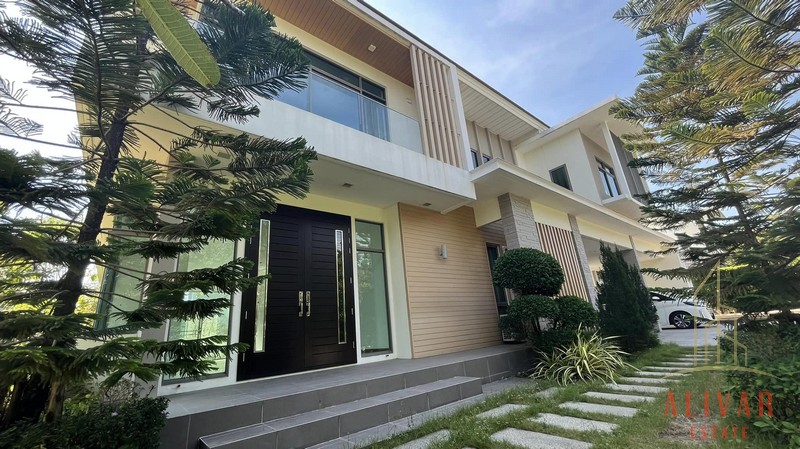 SH010723 2 storey detached house for sale Perfect Masterpiece Century Rattanathibet