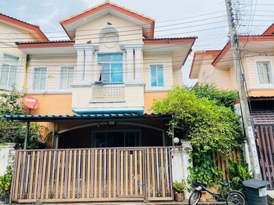 ขายทาวน์โฮม 2 ชั้น 28 ตร.ว. หม่บ้านเดอะคอนเนค 1 กิ่งแก้ว 43