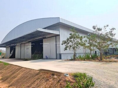 ให้เช่าโรงงานเพชรบุรี  8 ไร่ 40 ตารางวา