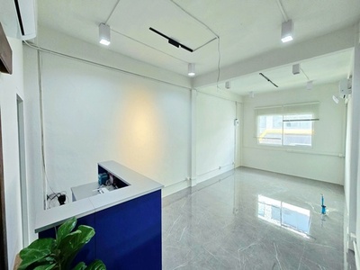 พร้อมที่จอดรถ สตูดิโอ 1ห้องน้ำ  BTSอารีย์ สะพานควาย 200ม.  44ตร.ม