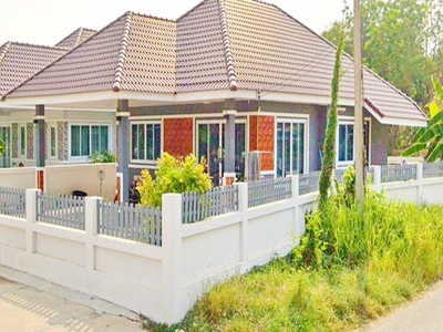  สลักได ปั้ม ปตท สุรินทร์-สังขะ ตลาดไอคิว 3.8 กม. บ้านเดี่ยวใหญ่
