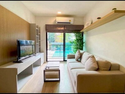 คอนโด วิวสระว่ายน้ำ เฟอร์นิเจอร์ครบ บรรยากาศดี The Next Condo