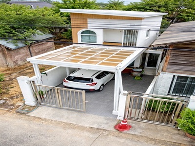 ใกล้ ม.มหิดล นครสวรรค์ 800 ม. บ้าน 2 ชั้นสภาพสวย 3 นอน วัดเขาทอง