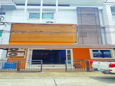 ทาวน์โฮม 3ชั้น 3นอน วัดกระทุ่มเสือปลา ARLบ้านทับช้าง 900ม. สุขุมว