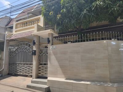 ขายด่วน ทาวน์เฮ้าส์หลังมุม พื้นที่กว้าง 35 ตร.วา ใกล้ MRT จรัญ 13