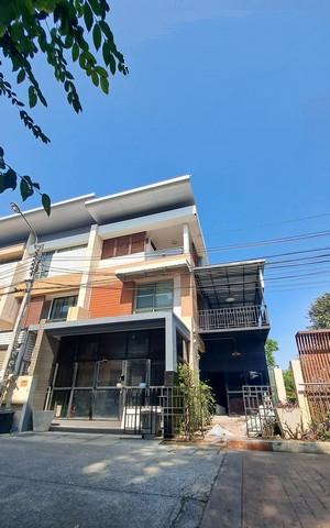 BH2155 ให้เช่าทาวน์โฮม 3ชั้น โครงการภัทรโมทาวน์ ซอยแจ้งวัฒนะ-ปากเกร็ด 19 หลังมุมริมน้ำ เหมาะทำออฟฟิศ