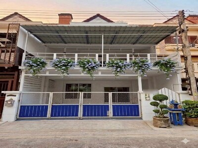 ทาวน์โฮม 3 ชั้น ขายต่ำกว่าราคาประเมิน เฟอร์นิเจอร์ครบ ดอนแก้ว