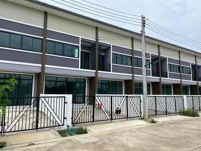 ขายด่วนบ้านใหม่พร้อมอยู่ (โครงการบ้านสวยนครชัยศรี)  สวยพร้อมอยู่