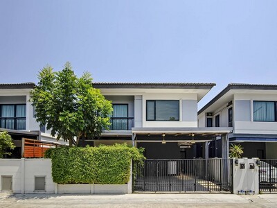 โครงการบริทาเนีย คูคต สเตชั่น บ้านแฝด 2 ชั้น ซอยลำลูกกา 13 คลอง 2